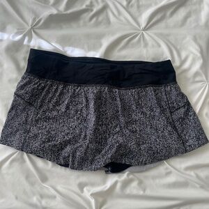 Lululemon black & white tennis skirt! Super cute!!